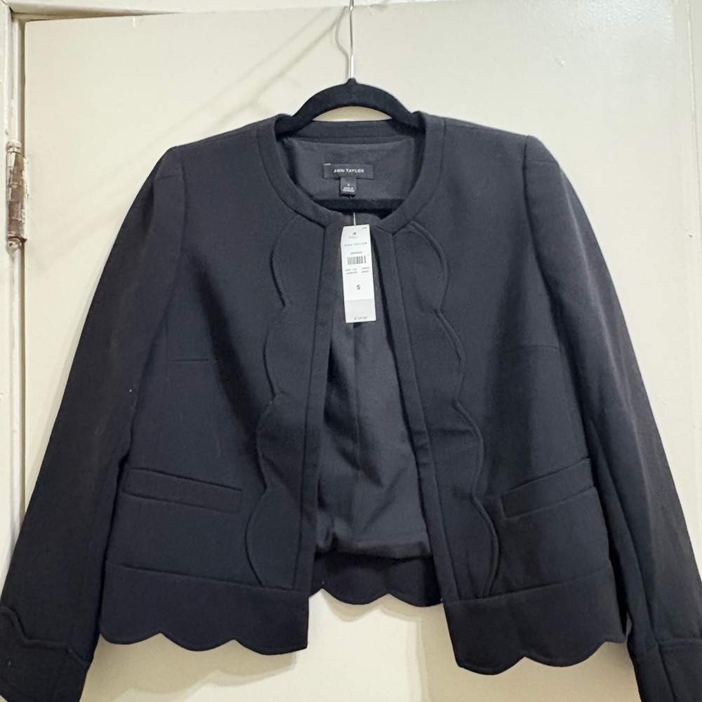 Ann Taylor Black Scalloped Edge Blazer